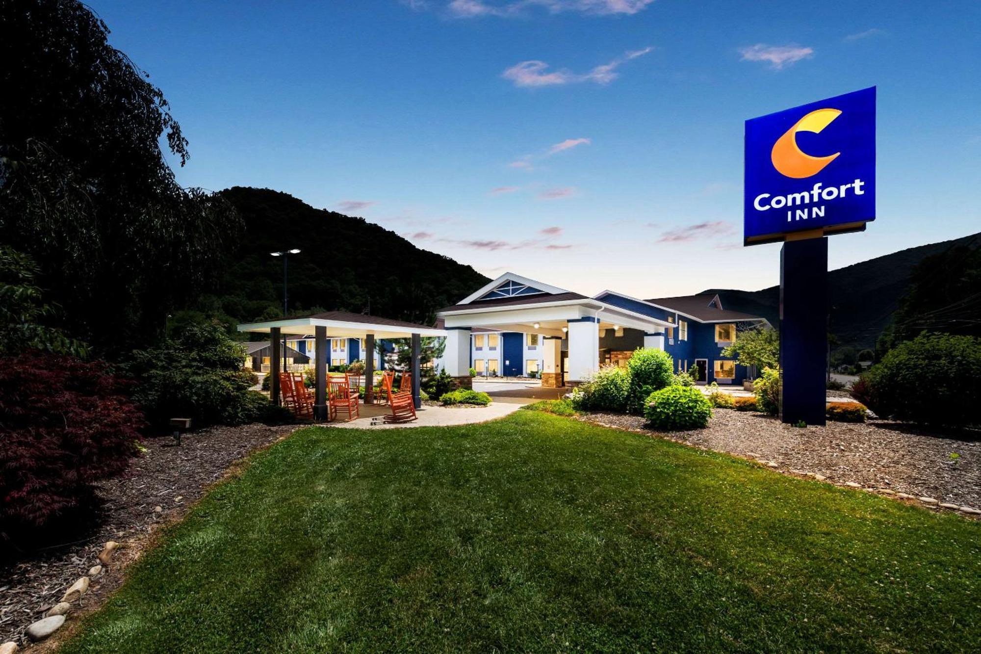 Comfort Inn Near Great Smoky Mountain National Park Maggie Valley Exterior photo